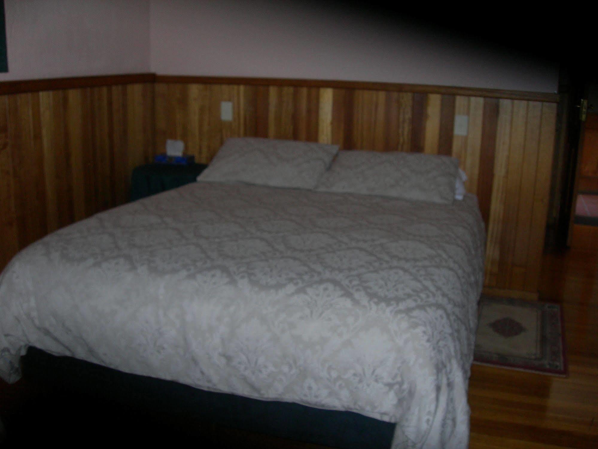 Villa Platypus Park Country Retreat Bridport Esterno foto