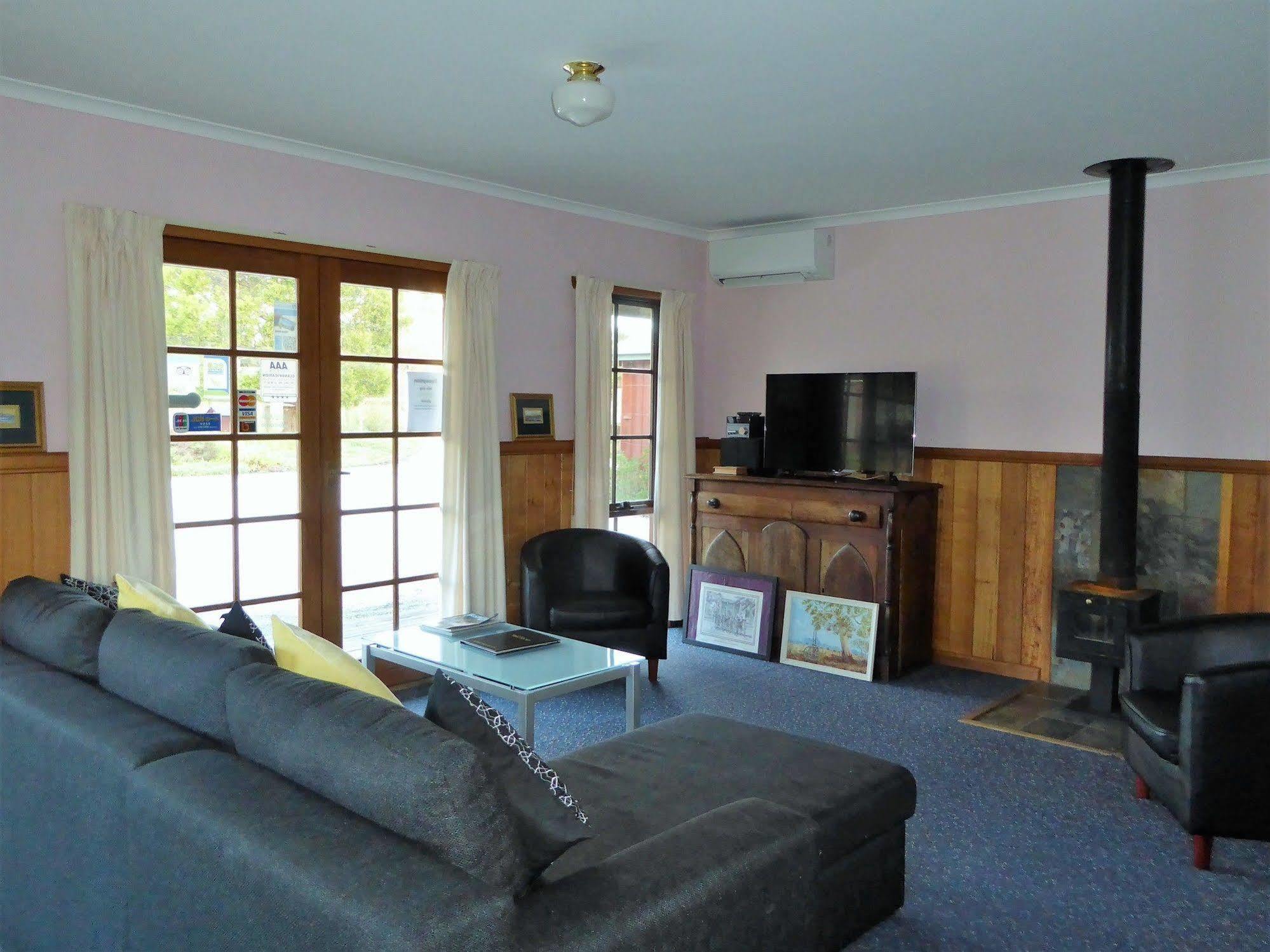 Villa Platypus Park Country Retreat Bridport Esterno foto