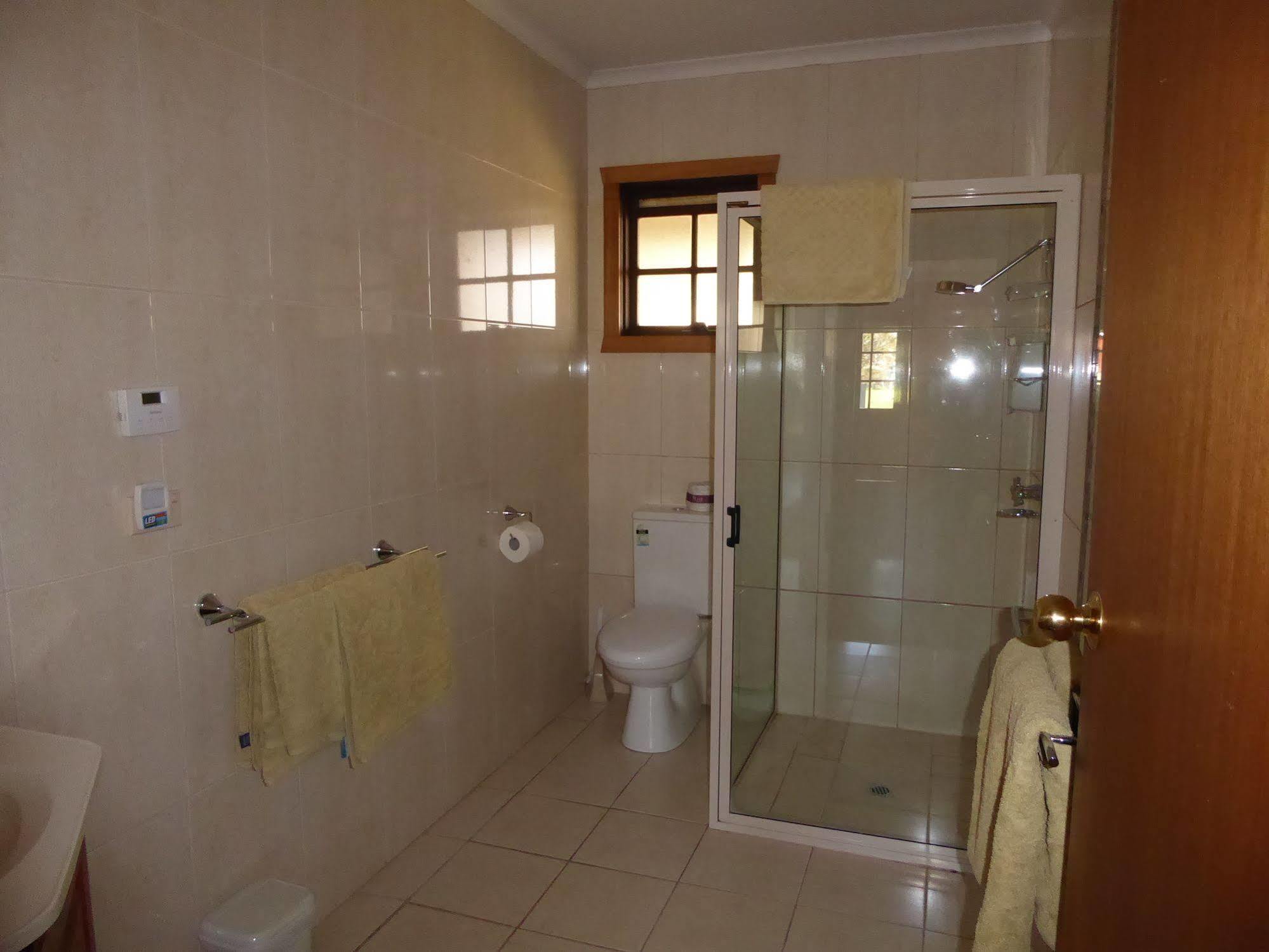 Villa Platypus Park Country Retreat Bridport Esterno foto